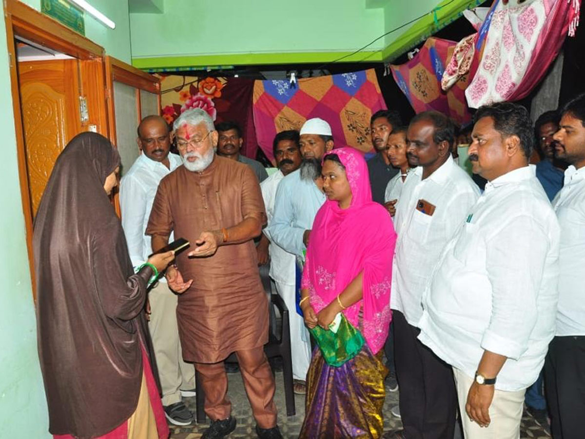 Jagananne Maa Bhavishyathu Campaign First Day - Sakshi39