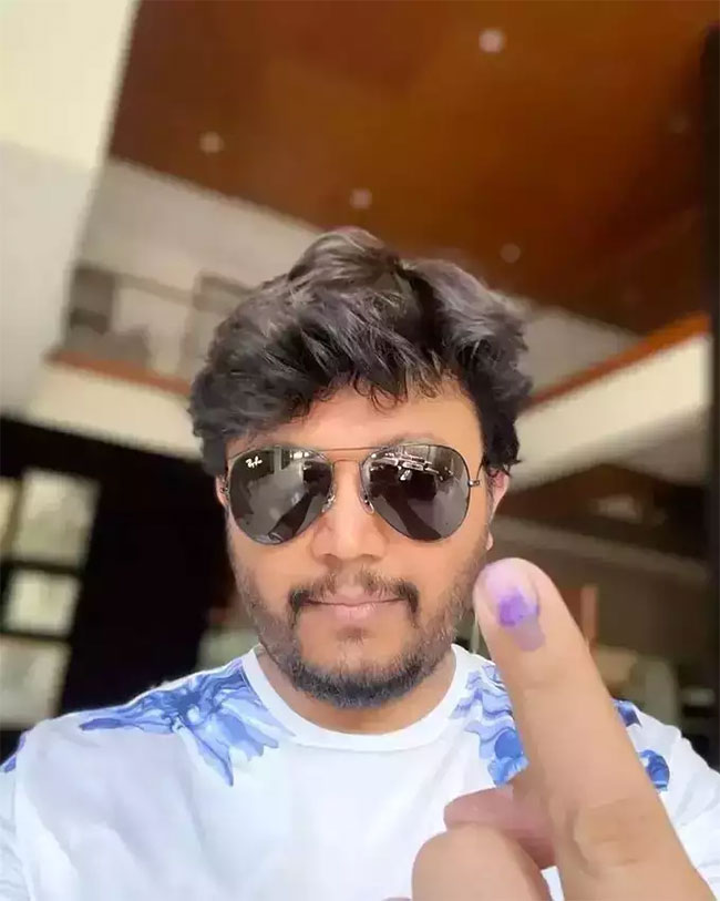Vote for Karnataka Assembly Elections pics - Sakshi6
