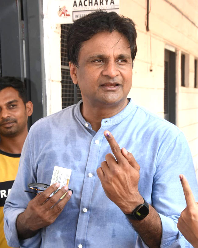 Vote for Karnataka Assembly Elections pics - Sakshi8