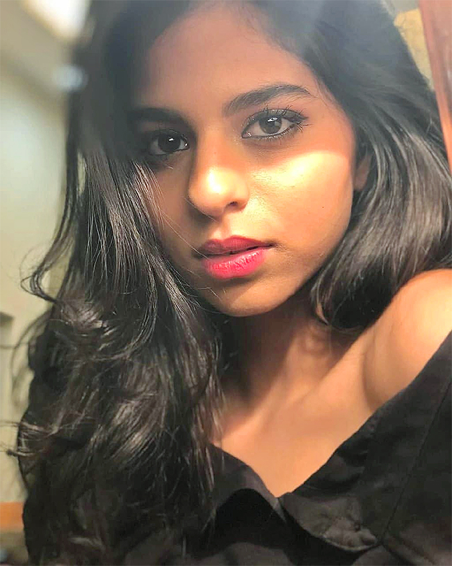 shah rukh khan daughter suhana khan latest photo - Sakshi9