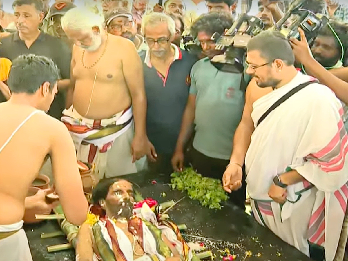 Manobala last rites Photos - Sakshi9