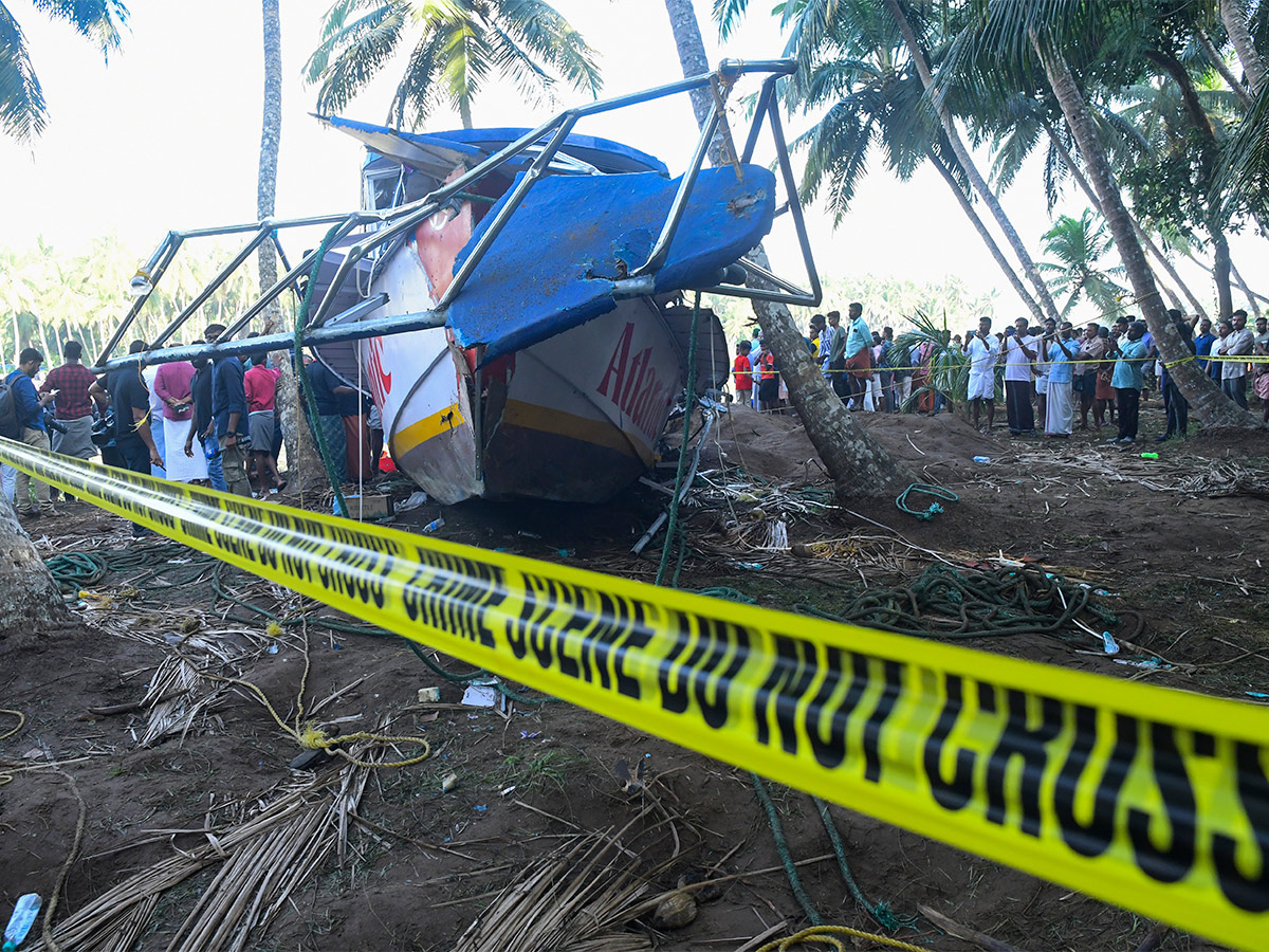 tourist boat that capsized in Malappuram, Kerala Pics - Sakshi7
