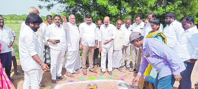 తమ్మళిబాయి తండాలో.. 1