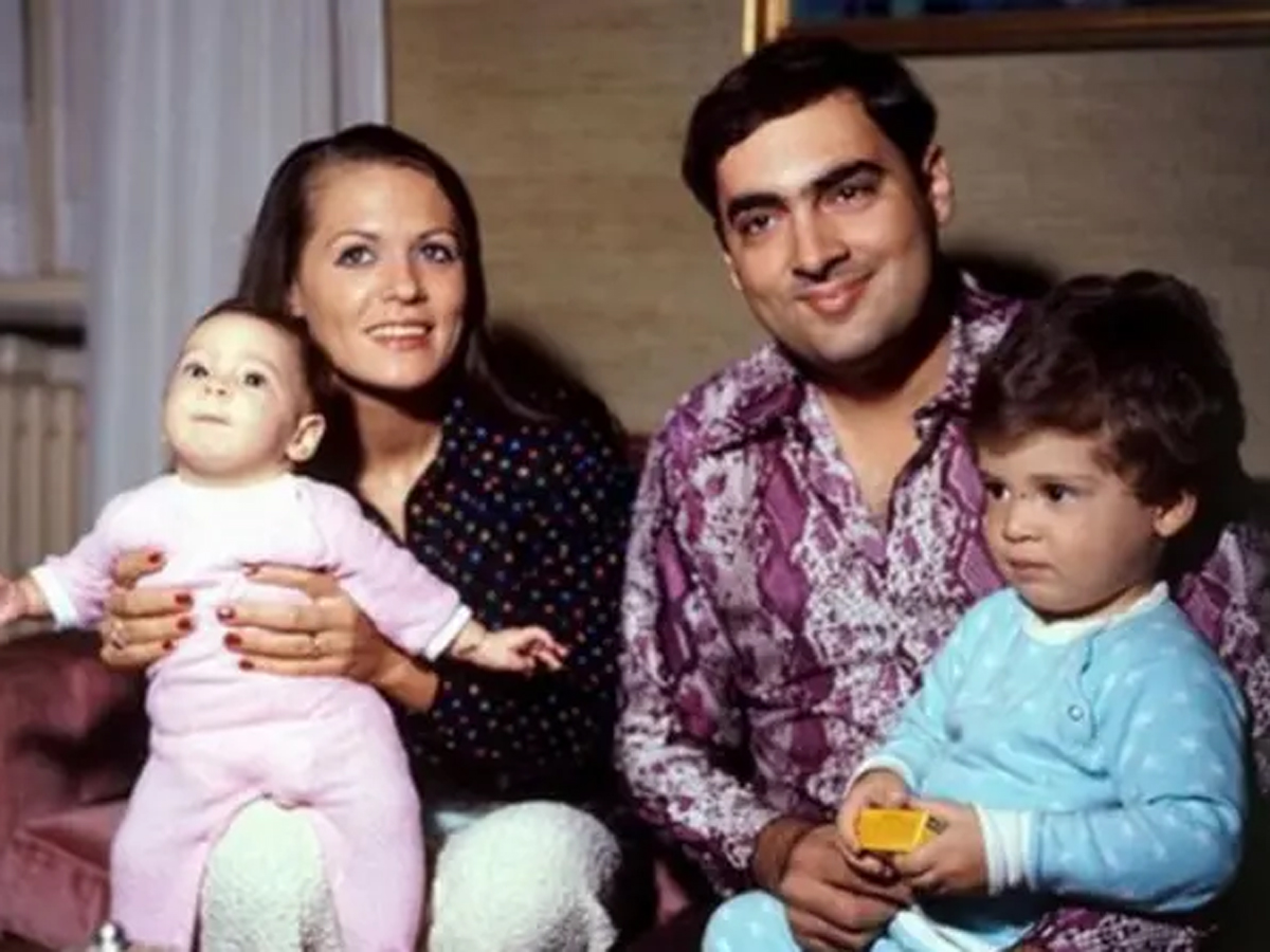 Congress Leader Rahul Gandhi 53rd birthday Rare Photos Viral - Sakshi10