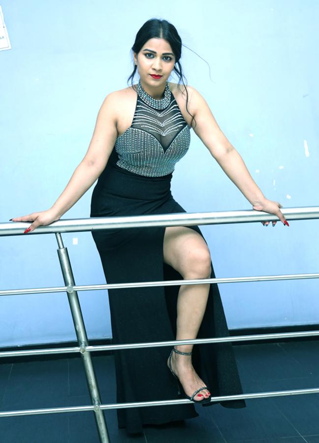 rgv with inaya sultana - Sakshi10