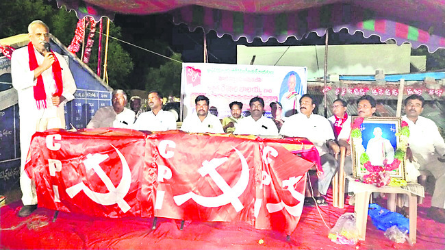 మాట్లాడుతున్న పల్లా వెంకట్రెడ్డి1