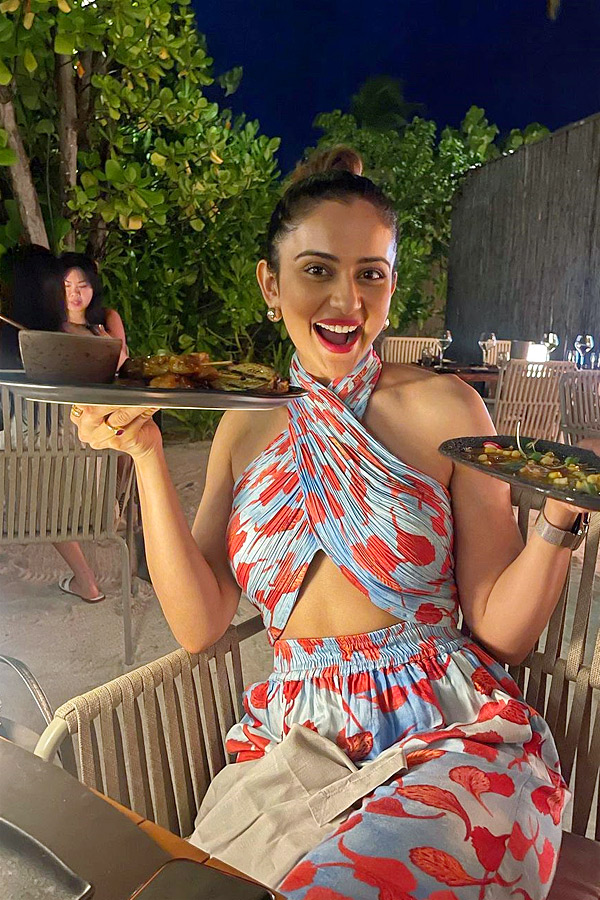 Rakul Preet Singhs Maldives vacation Photos - Sakshi2