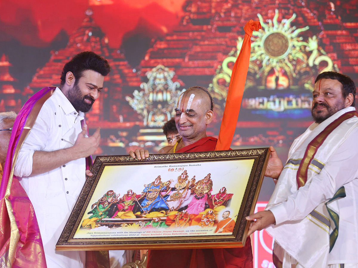 Adipurush Pre Release Event Photos - Sakshi15