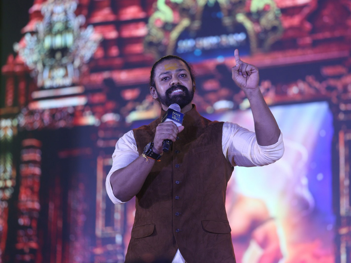 Adipurush Pre Release Event Photos - Sakshi38