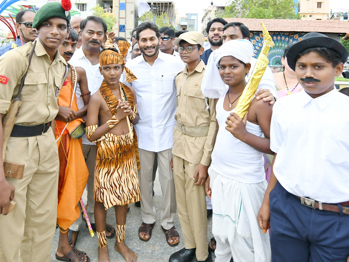 CM YS Jagan Inaugurates Al Dixon Unit At Kopparthi Photos - Sakshi11