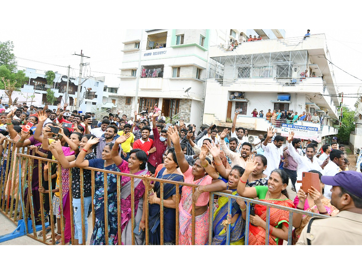 CM YS Jagan Inaugurates Al Dixon Unit At Kopparthi Photos - Sakshi15