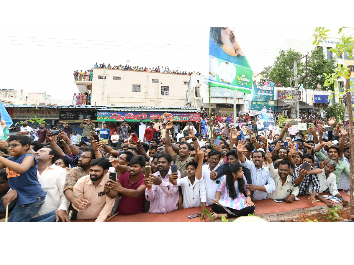 CM YS Jagan Inaugurates Al Dixon Unit At Kopparthi Photos - Sakshi21