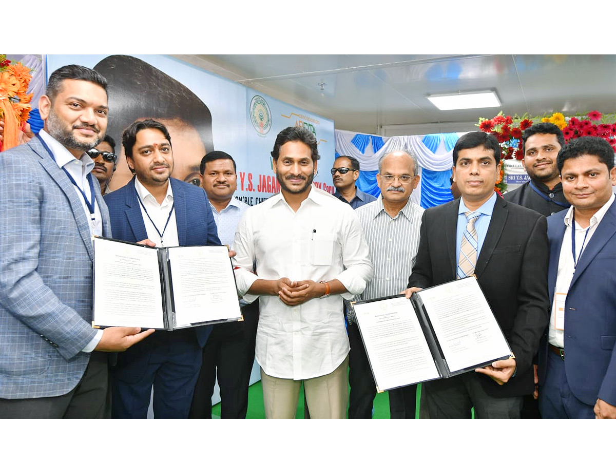 CM YS Jagan Inaugurates Al Dixon Unit At Kopparthi Photos - Sakshi42