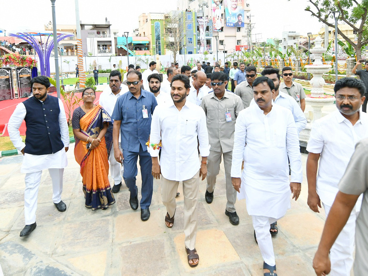 CM YS Jagan Inaugurates Al Dixon Unit At Kopparthi Photos - Sakshi1