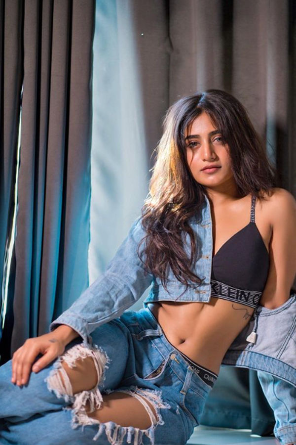 Indian Actress Nayani Pavani HD Photo Gallery - Sakshi5