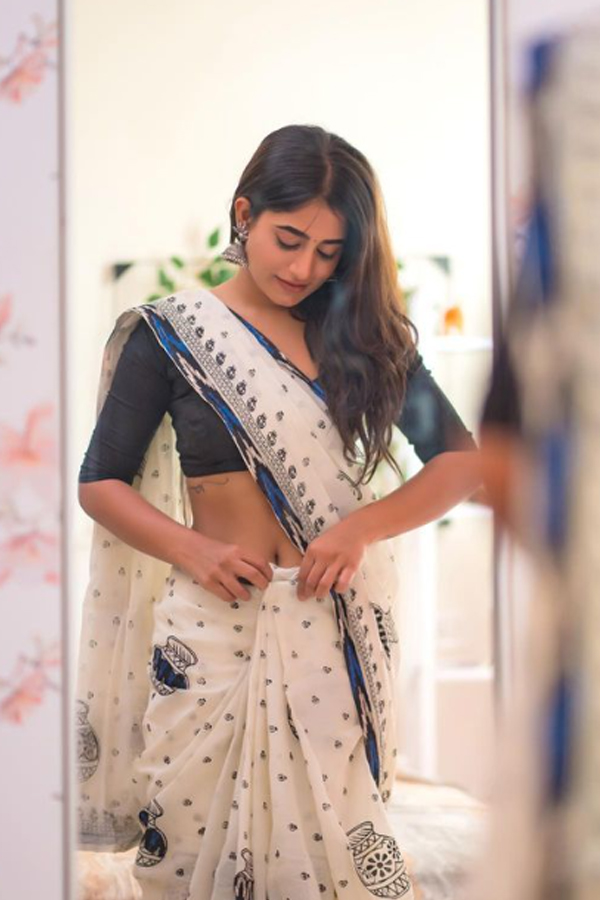Indian Actress Nayani Pavani HD Photo Gallery - Sakshi12