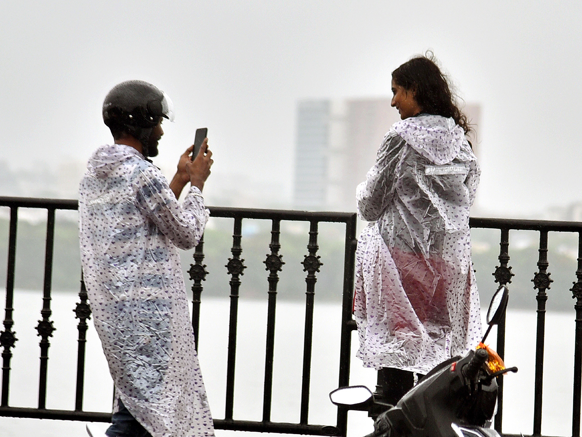 Heavy Rains Lashes Hyderabad Photos - Sakshi4