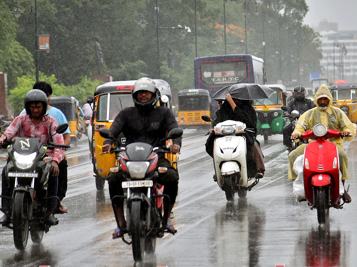 Heavy Rains Lashes Hyderabad Photos - Sakshi10