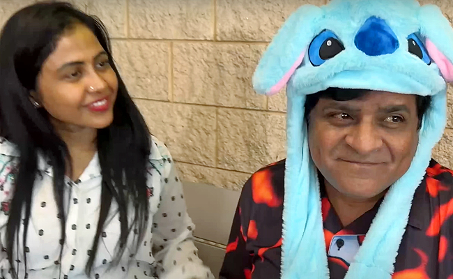 Comedian Ali Enjoying With his Family At America Photos - Sakshi8