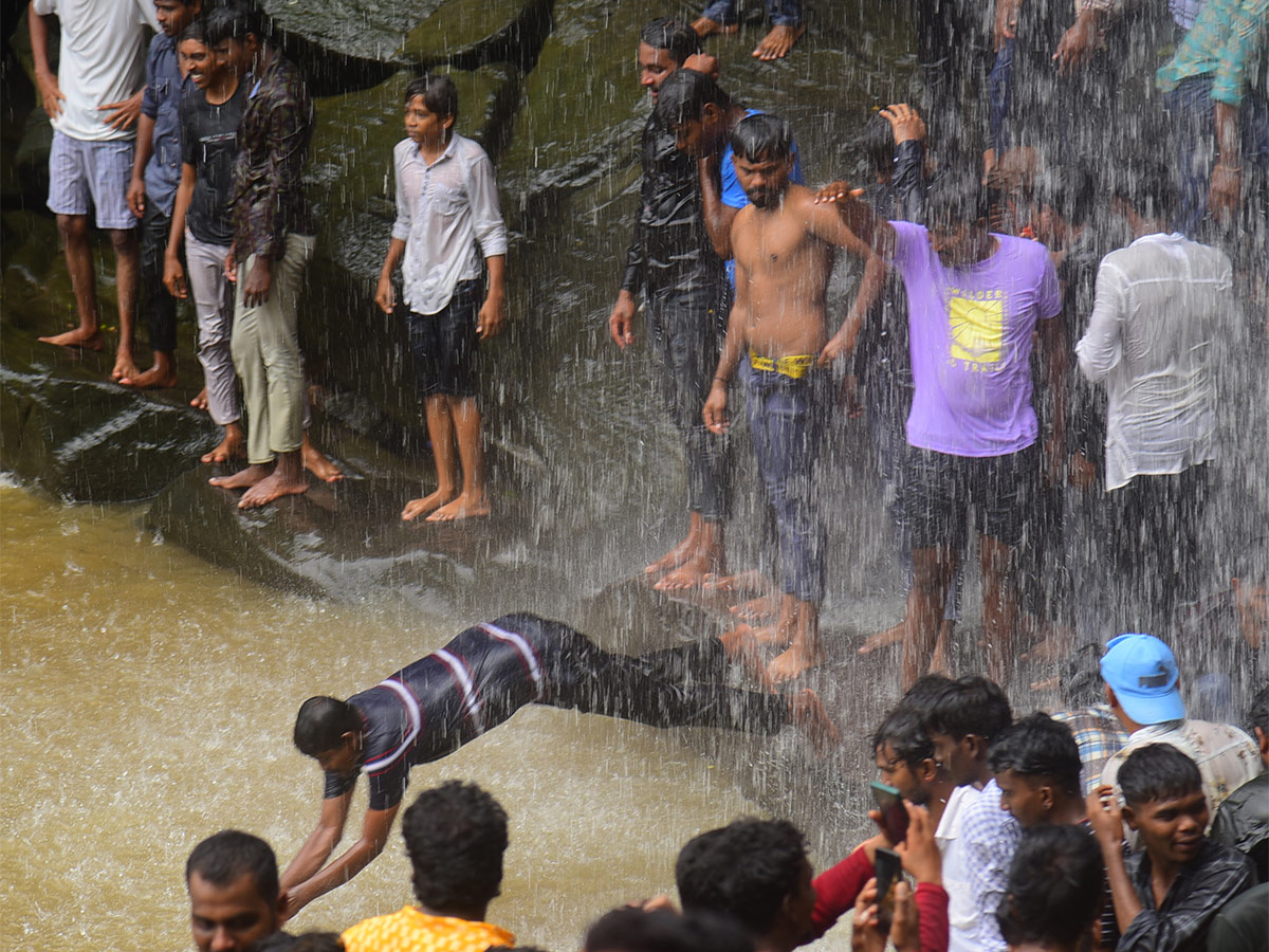 Sabitham Waterfalls Peddapalli Pics - Sakshi13