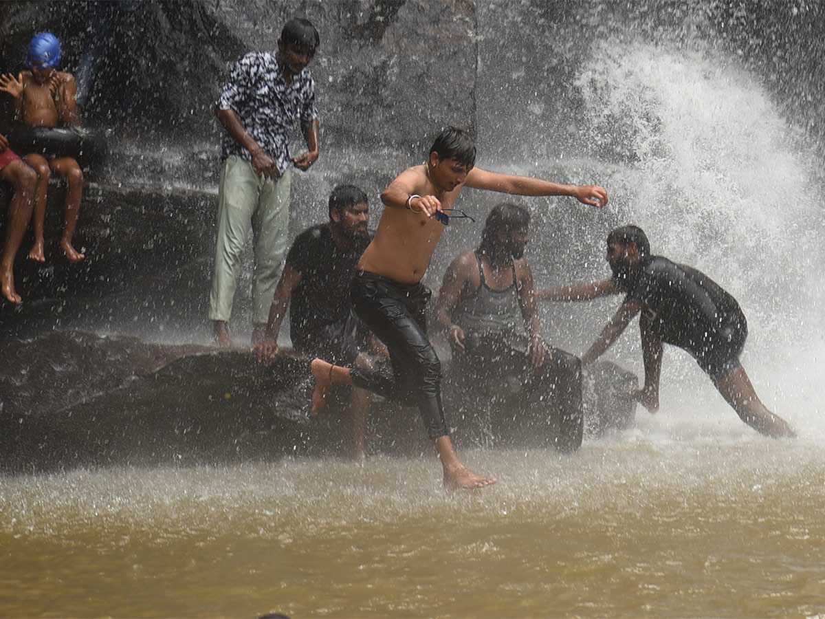 Sabitham Waterfalls Peddapalli Pics - Sakshi14