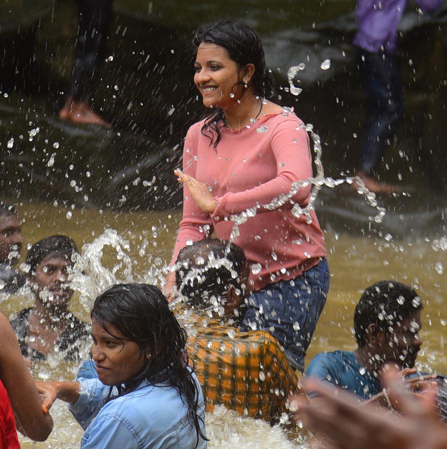 Sabitham Waterfalls Peddapalli Pics - Sakshi5