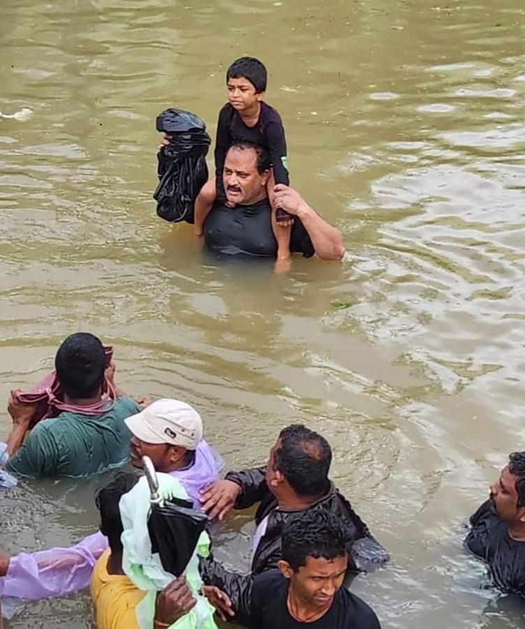 heavy rain in warangal district photos - Sakshi15