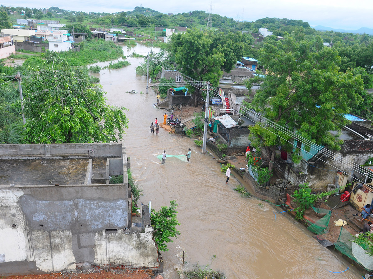heavy rain in warangal district photos - Sakshi19
