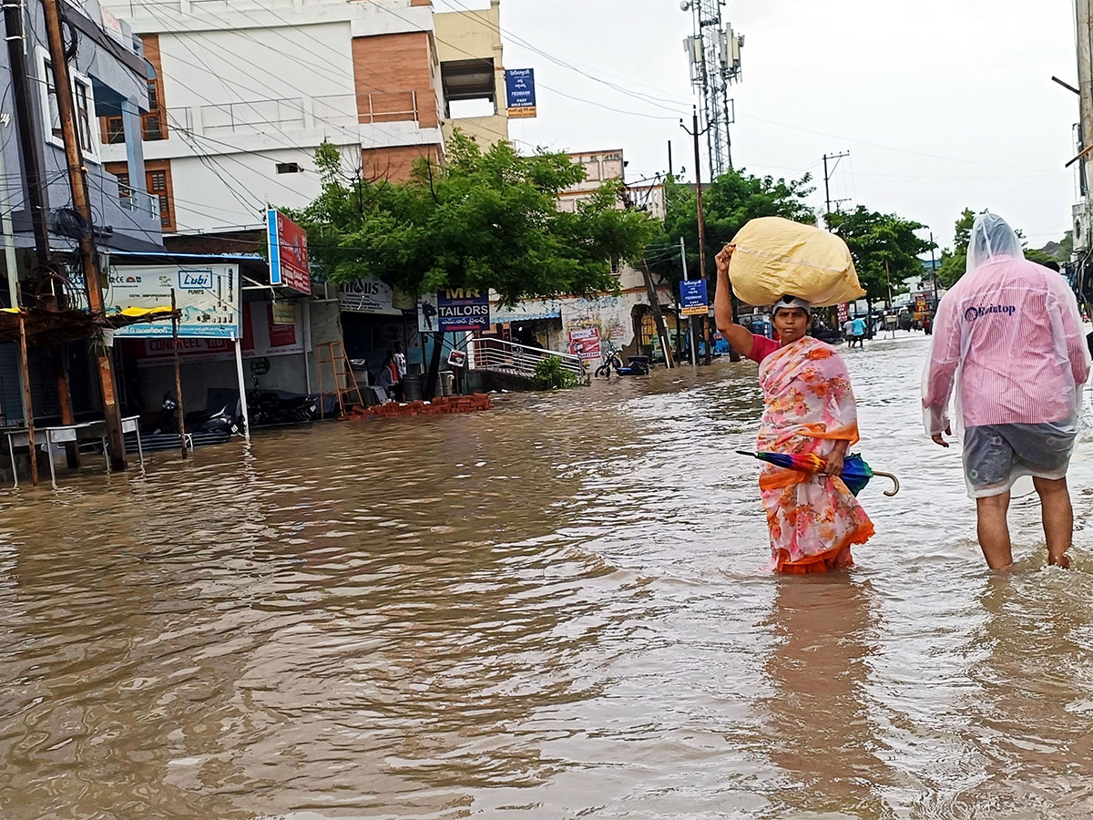 heavy rain in warangal district photos - Sakshi26