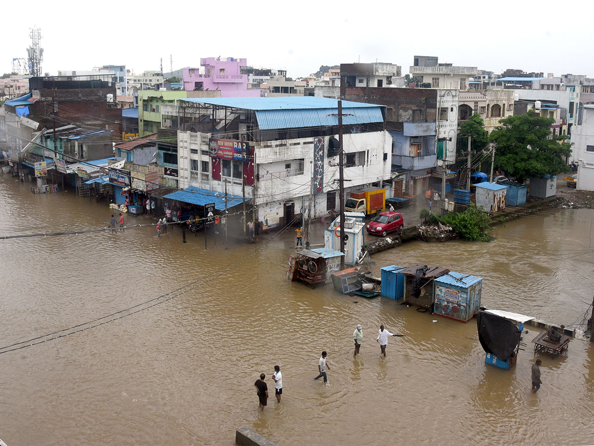 heavy rain in warangal district photos - Sakshi27