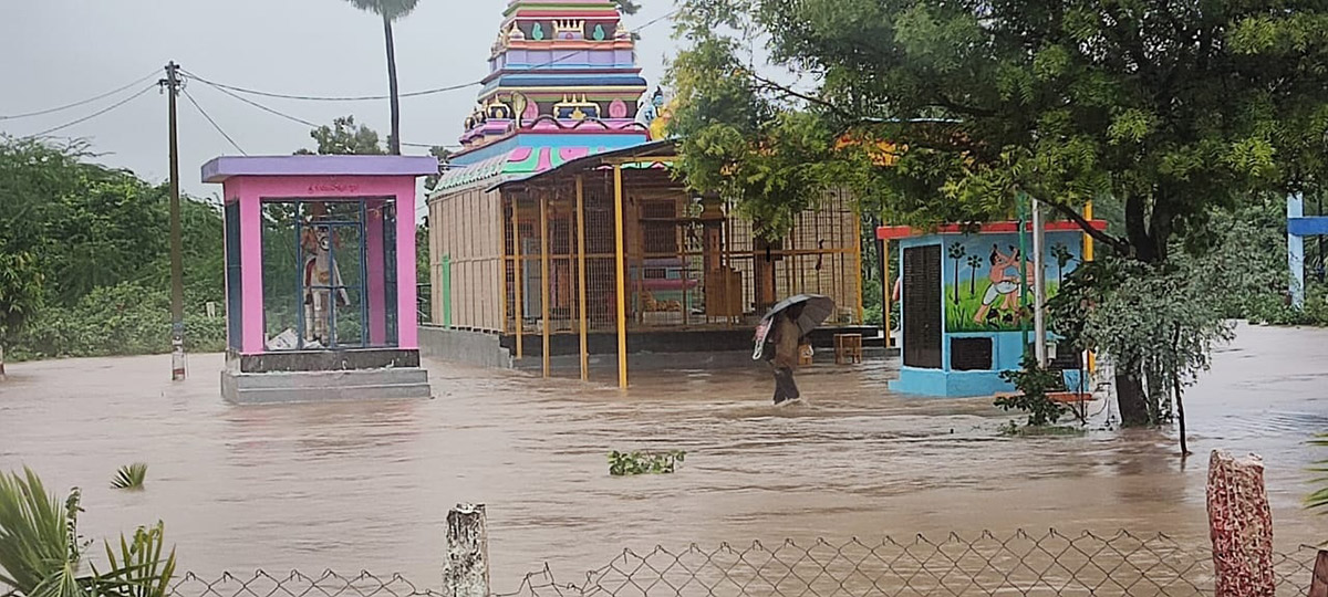 heavy rain in warangal district photos - Sakshi39