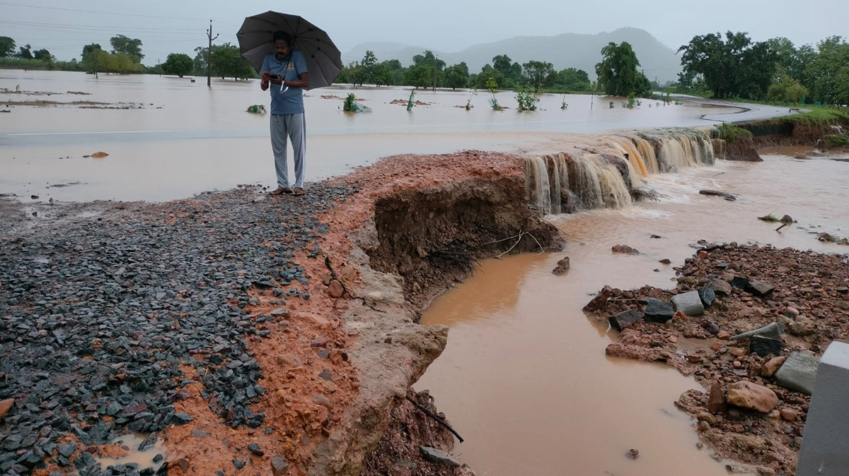 heavy rain in warangal district photos - Sakshi44