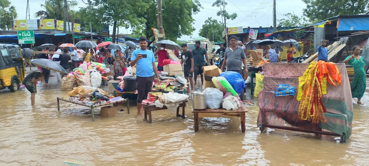 heavy rain in warangal district photos - Sakshi48