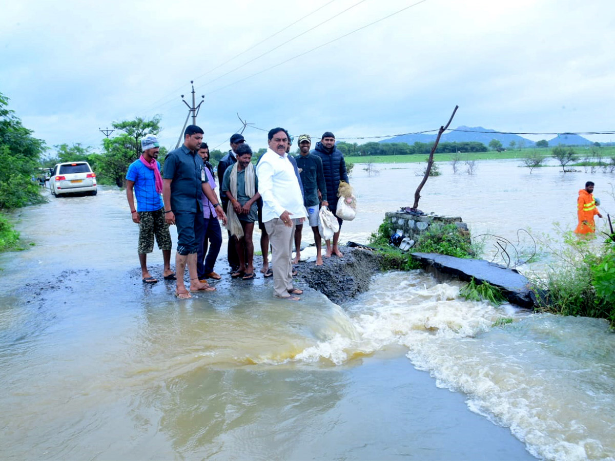 heavy rain in warangal district photos - Sakshi51