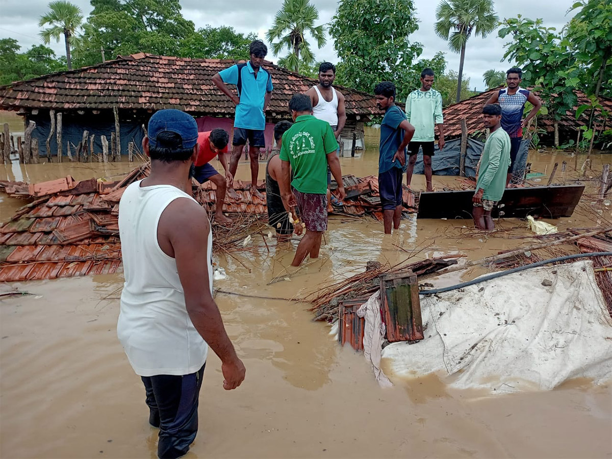 heavy rain in warangal district photos - Sakshi52