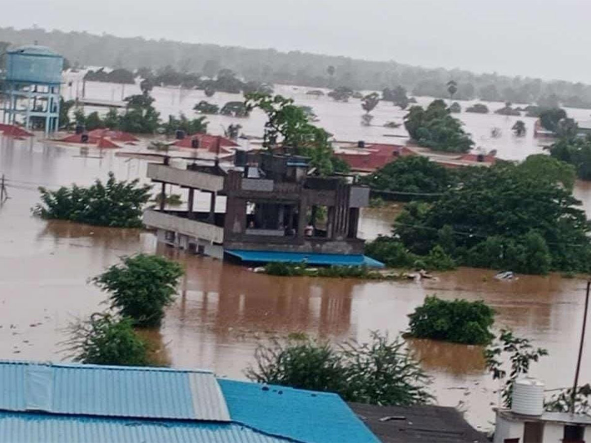 heavy rain in warangal district photos - Sakshi54