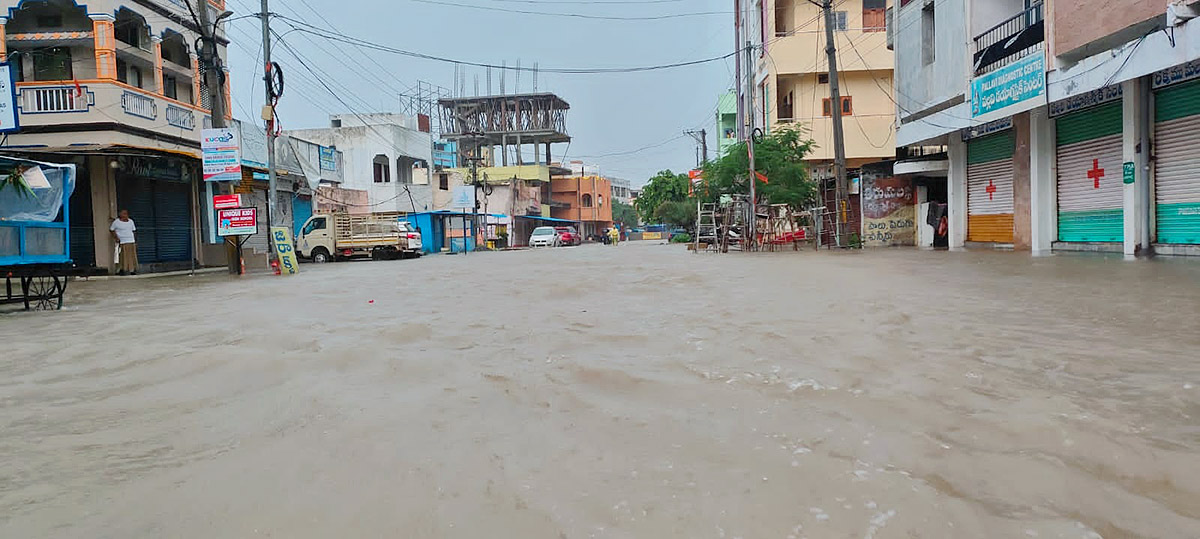 heavy rain in warangal district photos - Sakshi59