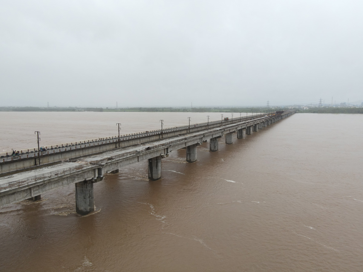 Godavari Water Level is Rising at Bhadrachalam - Sakshi17