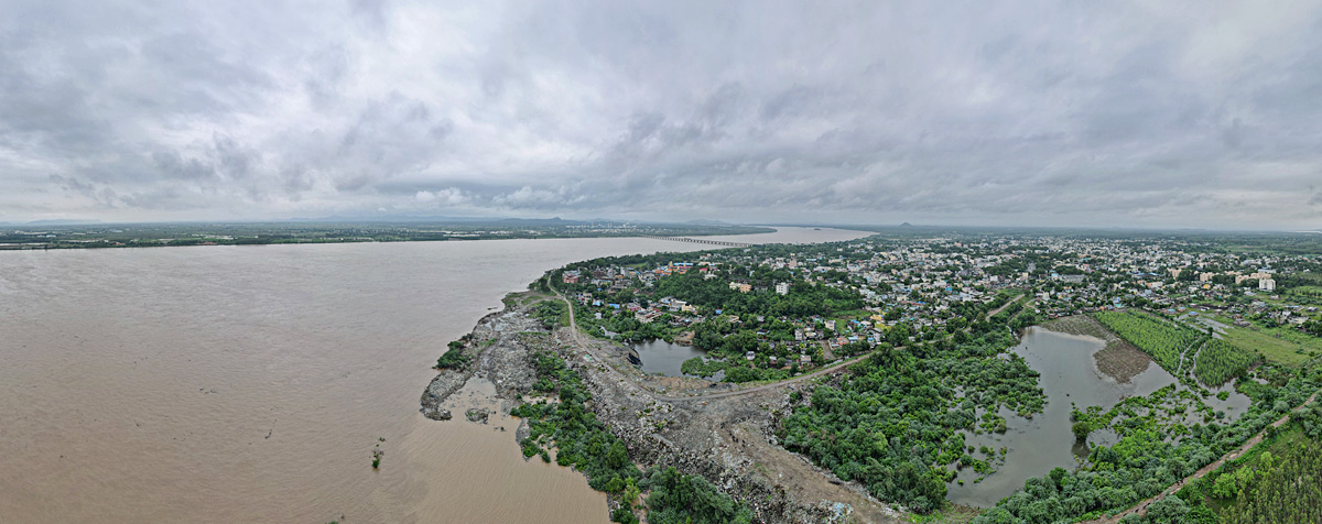 Godavari Water Level is Rising at Bhadrachalam - Sakshi24