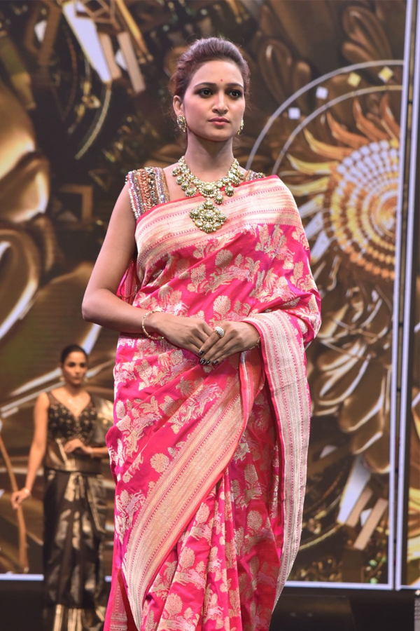 Vysya Limelight Awards In JRC Convention Centre Hyderabad Photos - Sakshi15