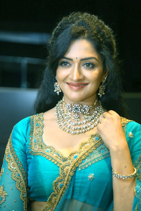 Actress Vimala Raman New Pics at Rudrangi Movie - Sakshi40