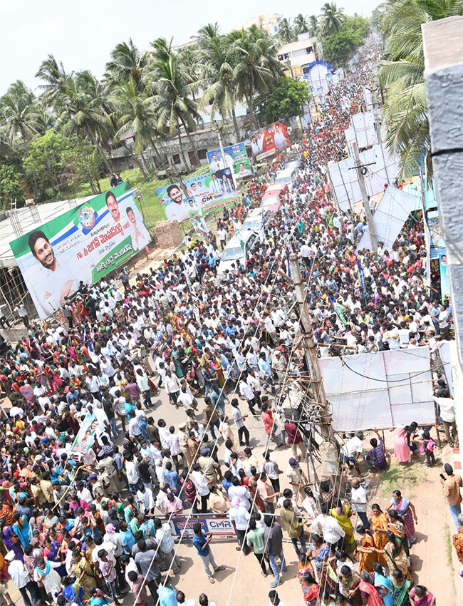 Huge Crowd At CM YS Jagans Amalapuram Public Meeting - Sakshi7
