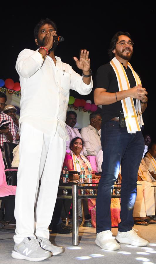 Drone Show In Mahaboobnagar Photos - Sakshi7