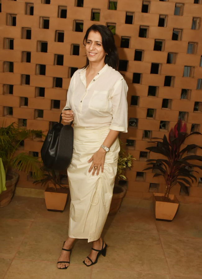 Sage Farm Cafe Hosted A Sundowner - White Night At Sage Farm Cafe By Akshara Ananda - Sakshi13