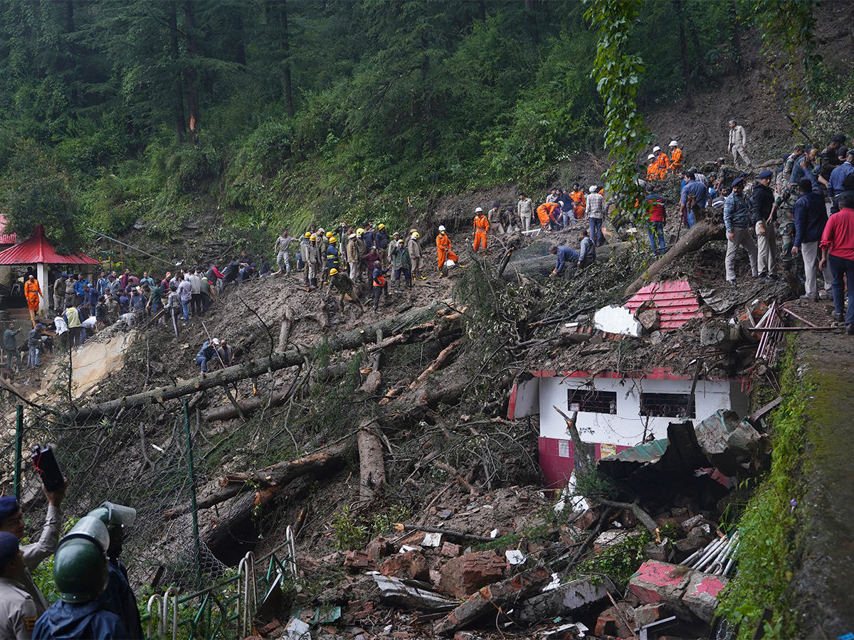 heavy rains in himachal pradesh - Sakshi1