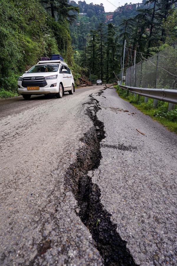heavy rains in himachal pradesh - Sakshi19