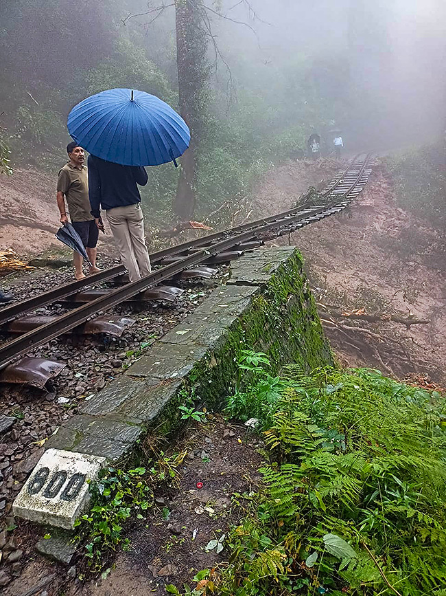 heavy rains in himachal pradesh - Sakshi32