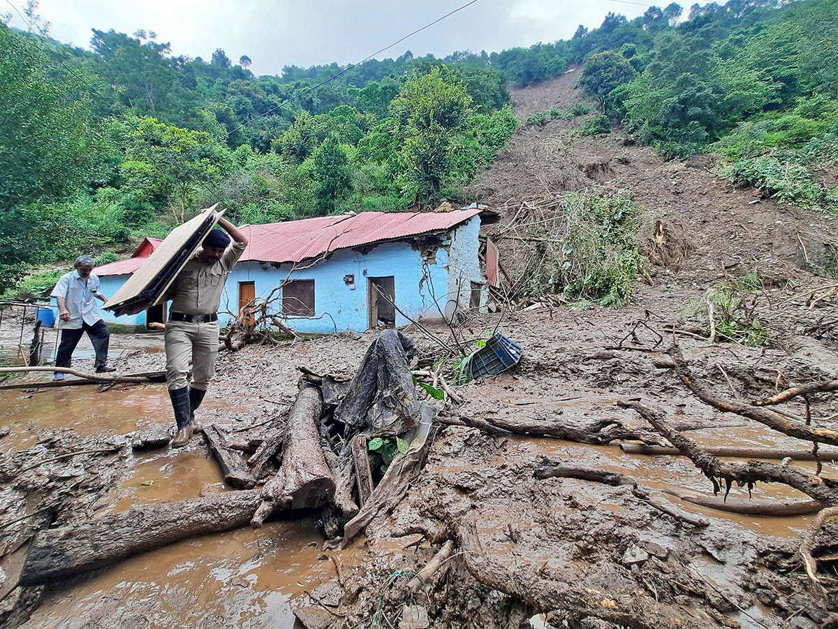 heavy rains in himachal pradesh - Sakshi3