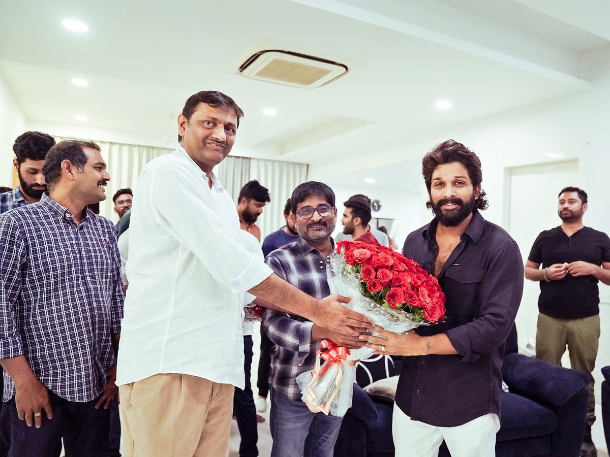 Full Swing on Celebrations in Allu Arjun Home PHotos - Sakshi5