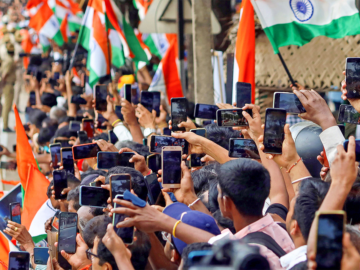 PM Modi Meets ISRO Chandrayaan-3 Scientists Special Photos - Sakshi22